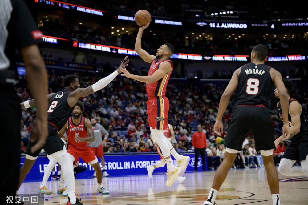 而在全球媒 而在全球媒