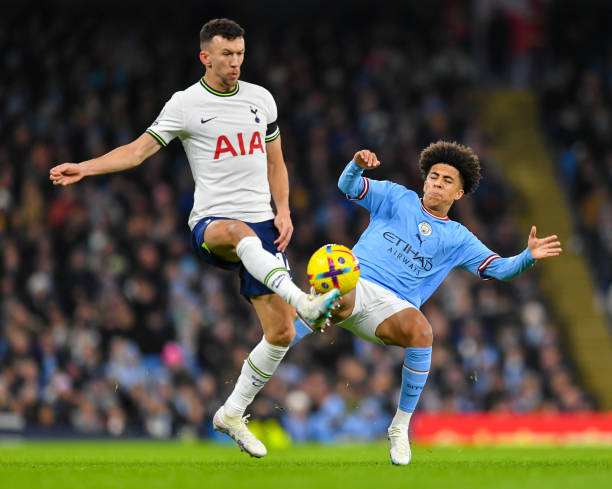 仿佛他能预 仿佛他能预