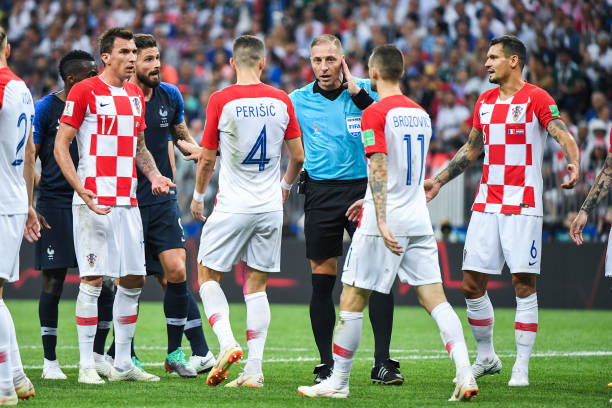 键比赛中的 键比赛中的